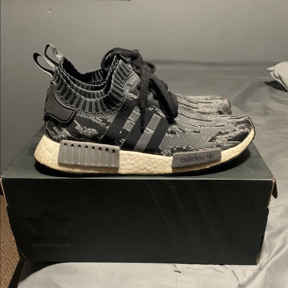 nmd r1 grey three